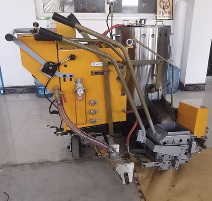 Elektryczna termoplastyczna maszyna do znakowania linii drogowych do znakowania hałasu