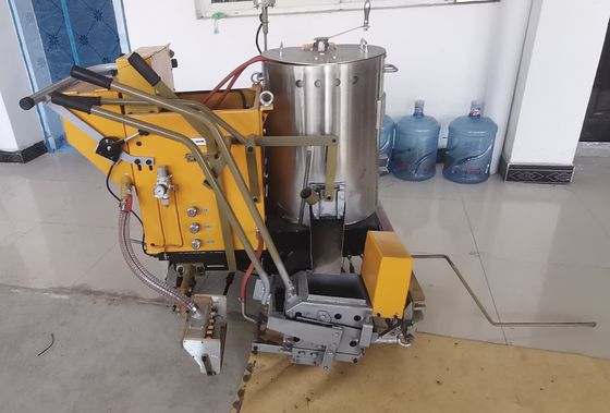 Bateria napędzana Thermoplastic Noise Convex Line Road Marking Machine