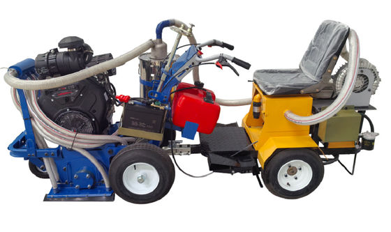 Frezarka do usuwania oznakowania poziomego dróg z odzyskiem odsysanym